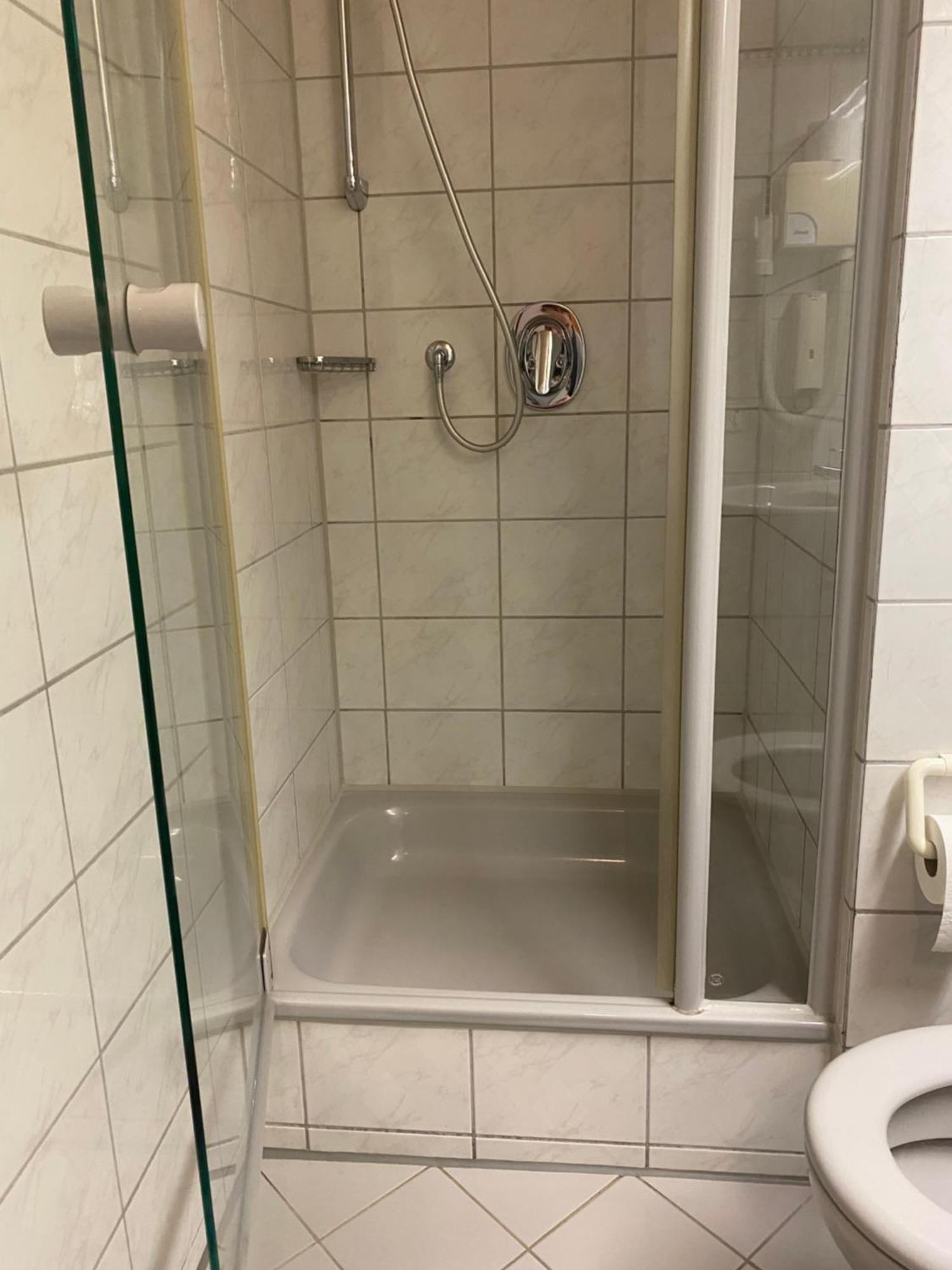 Hotel Pflum Mit Gaestehaus 尼尔廷根 外观 照片