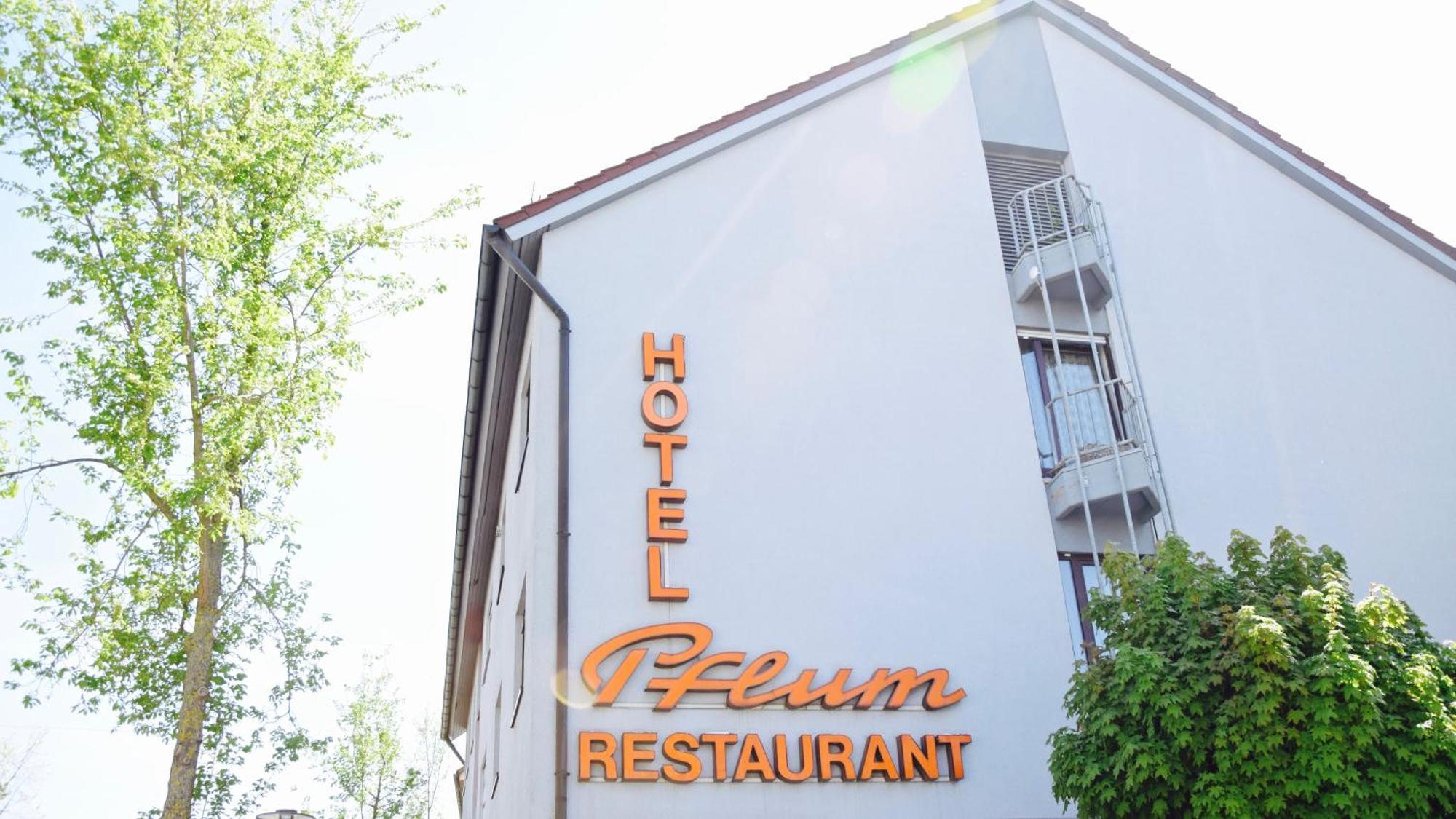 Hotel Pflum Mit Gaestehaus 尼尔廷根 外观 照片